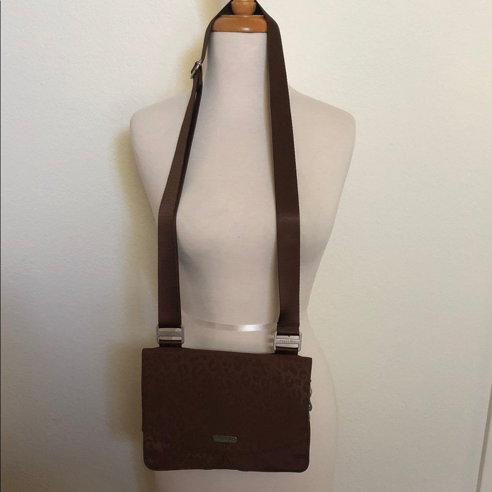 Baggallini Chocolate Brown Crossbody Bag